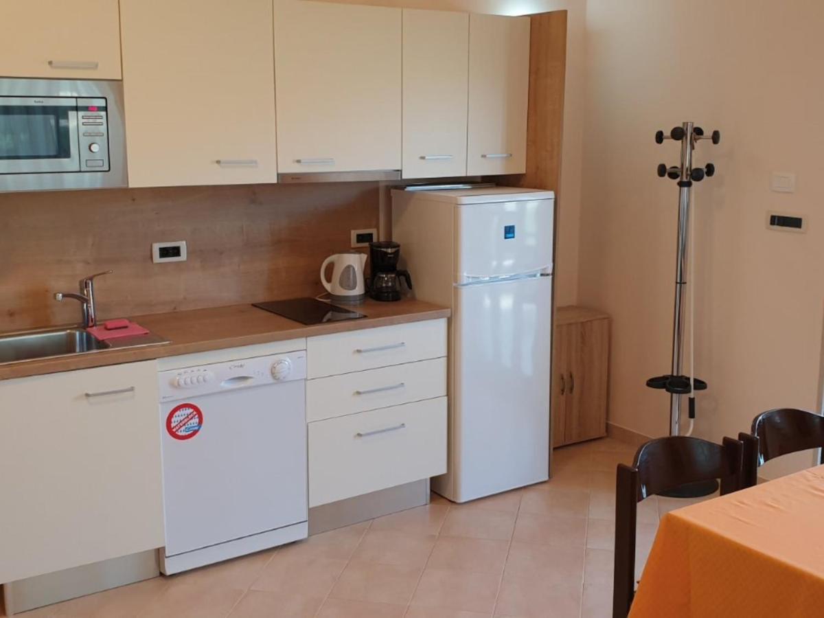 لوفغان Apartment Jf Rezine المظهر الخارجي الصورة